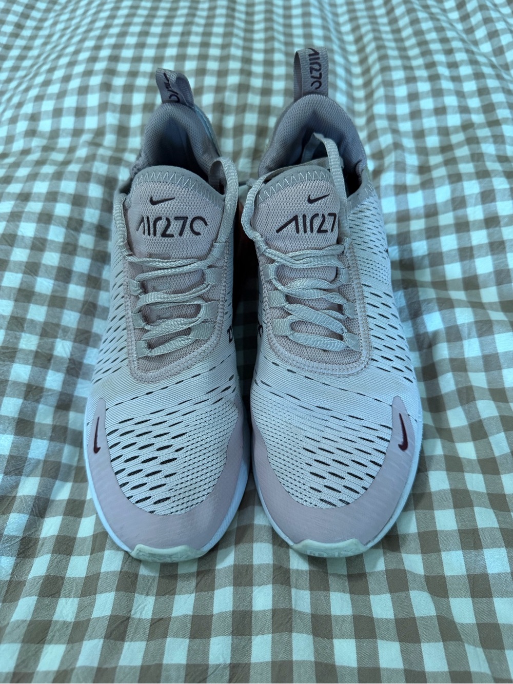 Nike Air270 Women’s Running Shoes in Light Pink and White